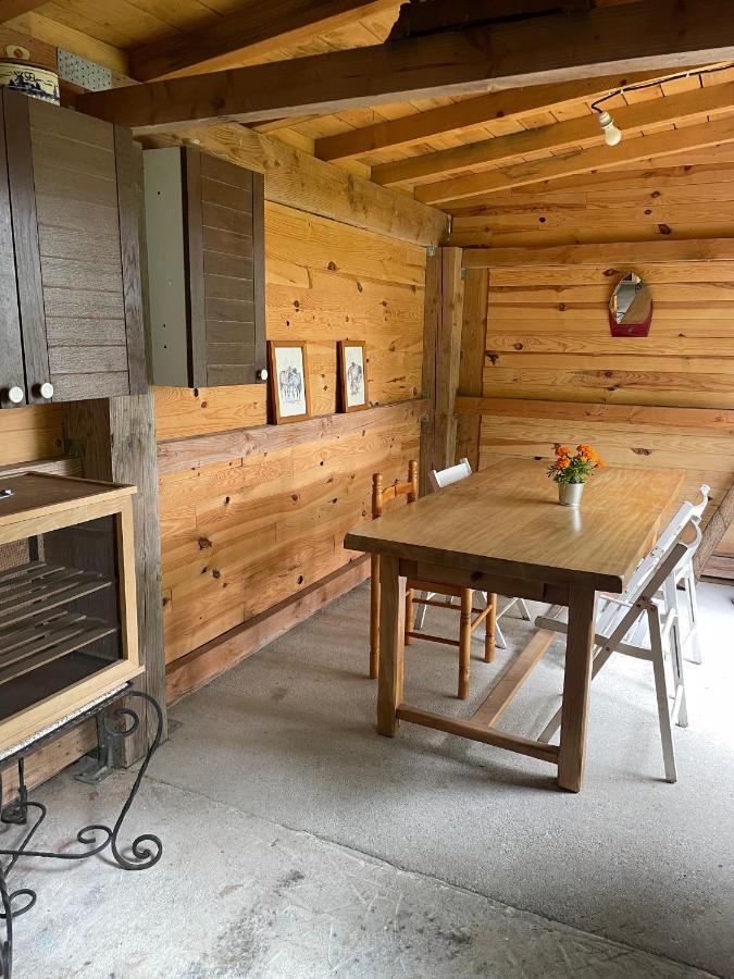Les Cabanes Du Vigne Molandier Kültér fotó